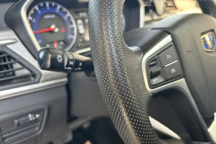Used Geely Auto Vision X3 2018 1.5L Automatic Anniversary Edition Interior 8