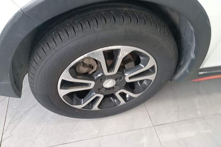 Used Geely Auto Vision X3 2018 1.5L Automatic Anniversary Edition Left Front Wheel Hub