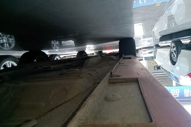 Used Geely Auto Vision X3 2018 1.5L Automatic Anniversary Edition Left Side Sill