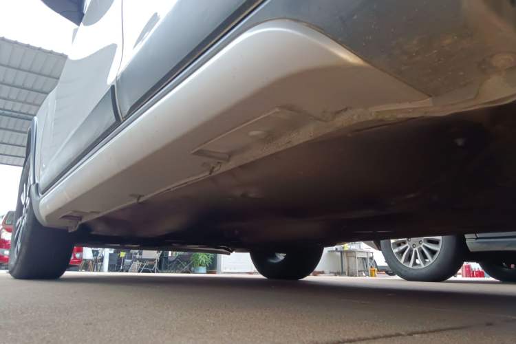 Used Geely Auto Vision X3 2018 1.5L Automatic Anniversary Edition Left Side Sill