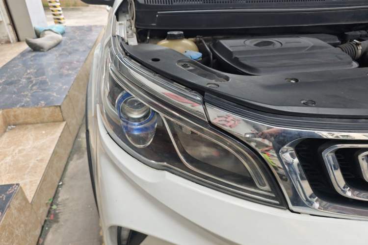Used Geely Auto Vision X3 2018 1.5L Automatic Anniversary Edition Right Front Headlight
