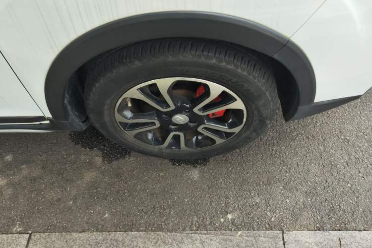 Used Geely Auto Vision X3 2018 1.5L Automatic Anniversary Edition Right Front Wheel Hub