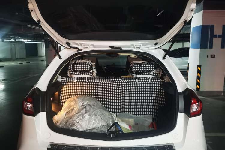 Used Geely Auto Vision X3 2018 1.5L Automatic Anniversary Edition Trunk