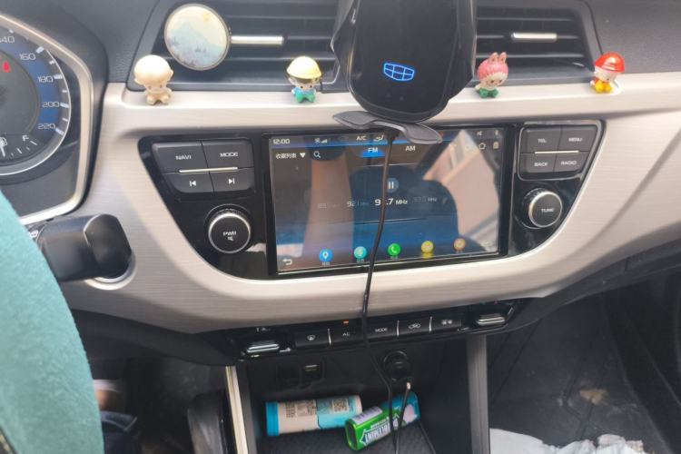 Used Geely Auto Vision X3 2019 Upgraded Model 1.5L CVT Prestige Version Audio And AC Panel