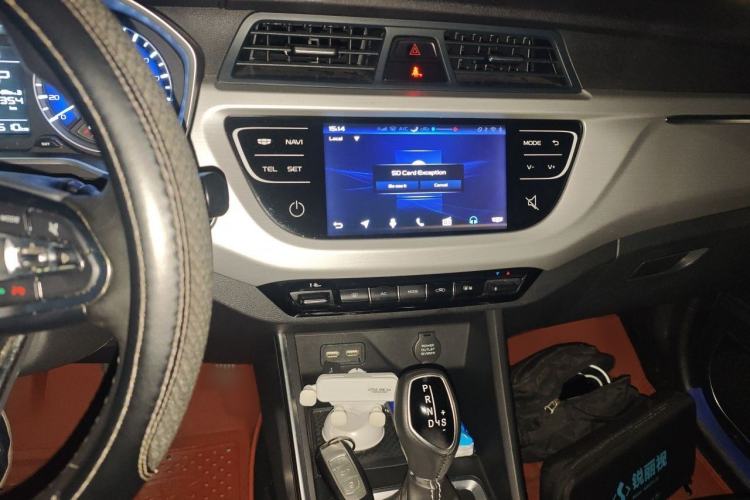 Used Geely Auto Vision X3 2019 Upgraded Model 1.5L CVT Prestige Version Audio And AC Panel