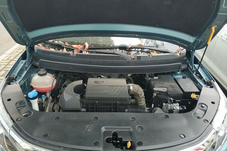 Used Geely Auto Vision X3 2019 Upgraded Model 1.5L CVT Prestige Version Engine Bay
