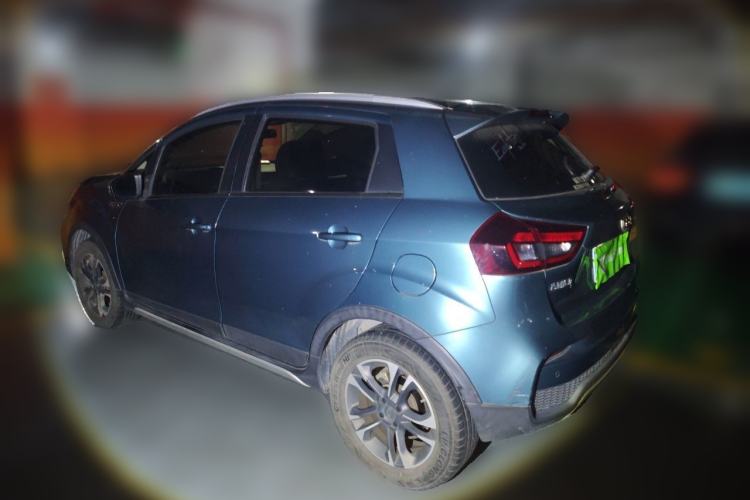 Used Geely Auto Vision X3 2019 Upgraded Model 1.5L CVT Prestige Version Exterior 3