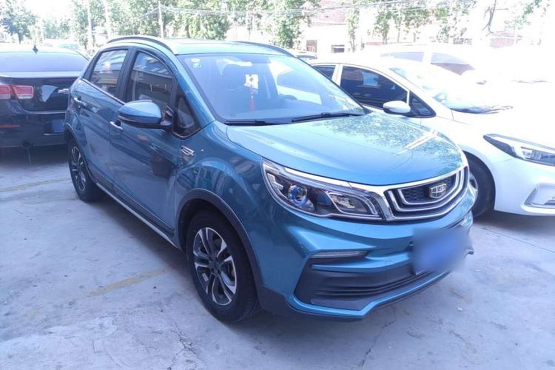 Used Geely Auto Vision X3 2019 Upgraded Model 1.5L CVT Prestige Version Front Right 45 Deg