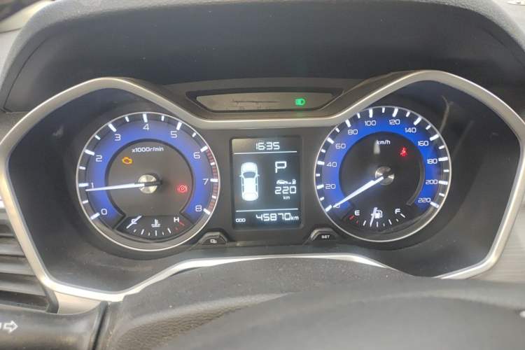 Used Geely Auto Vision X3 2019 Upgraded Model 1.5L CVT Prestige Version Instrument Cluster
