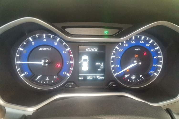 Used Geely Auto Vision X3 2019 Upgraded Model 1.5L Manual Elite Version Instrument Cluster