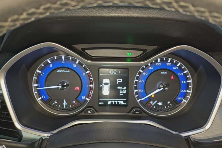 Used Geely Auto Vision X3 2019 Upgraded Model 1.5L CVT Prestige Version Instrument Cluster
