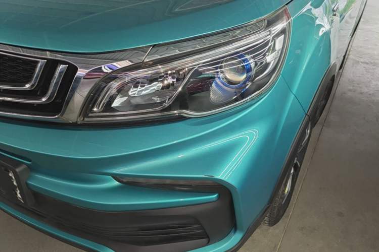 Used Geely Auto Vision X3 2019 Upgraded Model 1.5L CVT Prestige Version Left Front Headlight