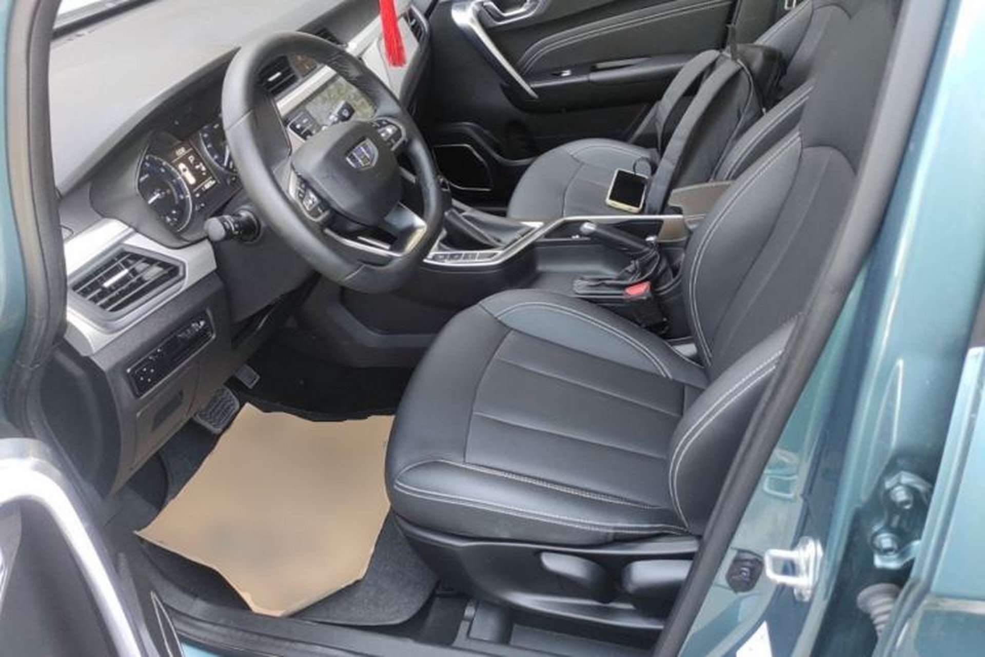 Used Geely Auto Vision X3 2019 Upgraded Model 1.5L CVT Prestige Version Left Front Seat