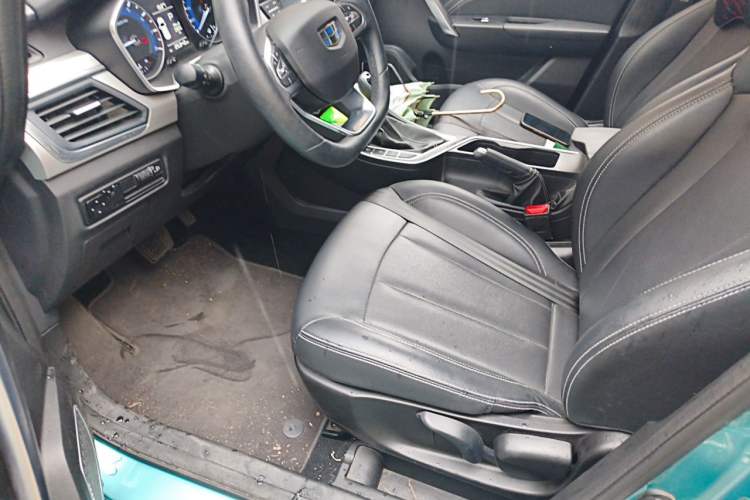 Used Geely Auto Vision X3 2019 Upgraded Model 1.5L CVT Prestige Version Left Front Seat