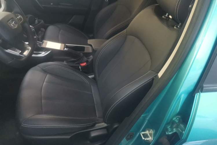 Used Geely Auto Vision X3 2019 Upgraded Model 1.5L Manual Elite Version Left Front Seat