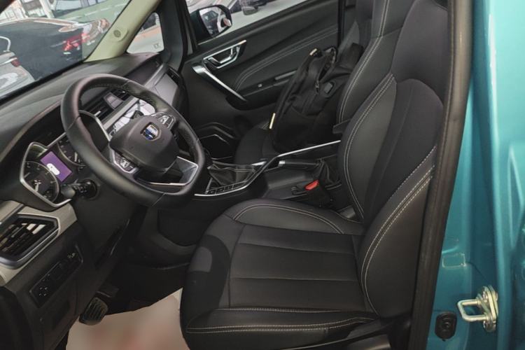 Used Geely Auto Vision X3 2019 Upgraded Model 1.5L CVT Prestige Version Left Front Seat