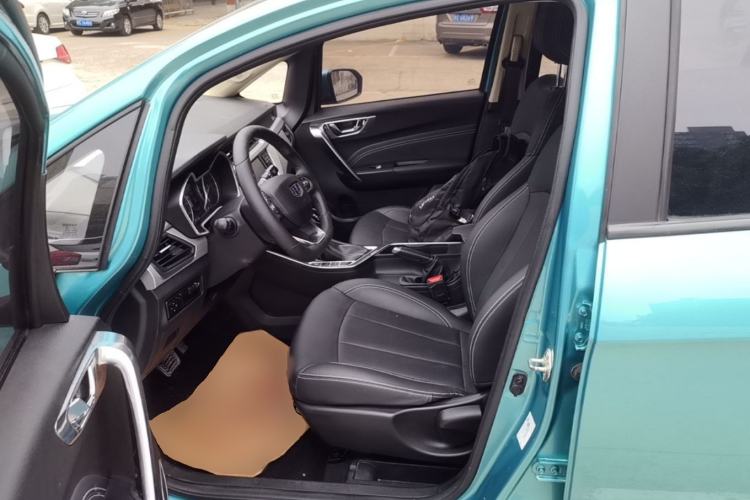 Used Geely Auto Vision X3 2019 Upgraded Model 1.5L CVT Elite Version Left Front Seat