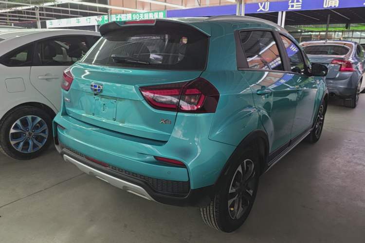 Used Geely Auto Vision X3 2019 Upgraded Model 1.5L CVT Prestige Version Rear Right 45 Deg