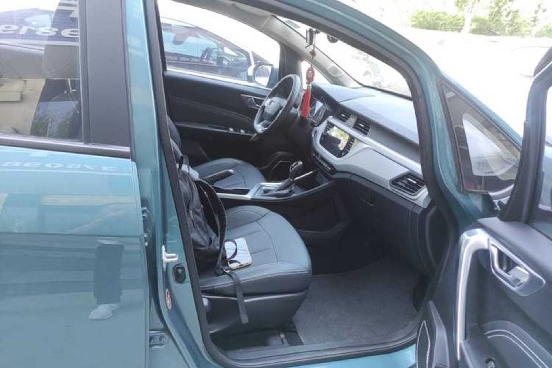 Used Geely Auto Vision X3 2019 Upgraded Model 1.5L CVT Prestige Version Right Front Seat
