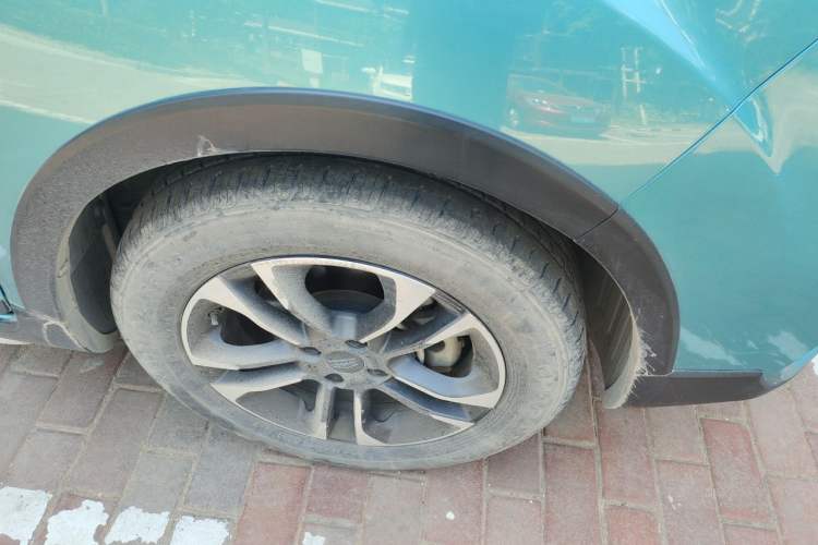 Used Geely Auto Vision X3 2019 Upgraded Model 1.5L CVT Prestige Version Right Front Wheel Hub