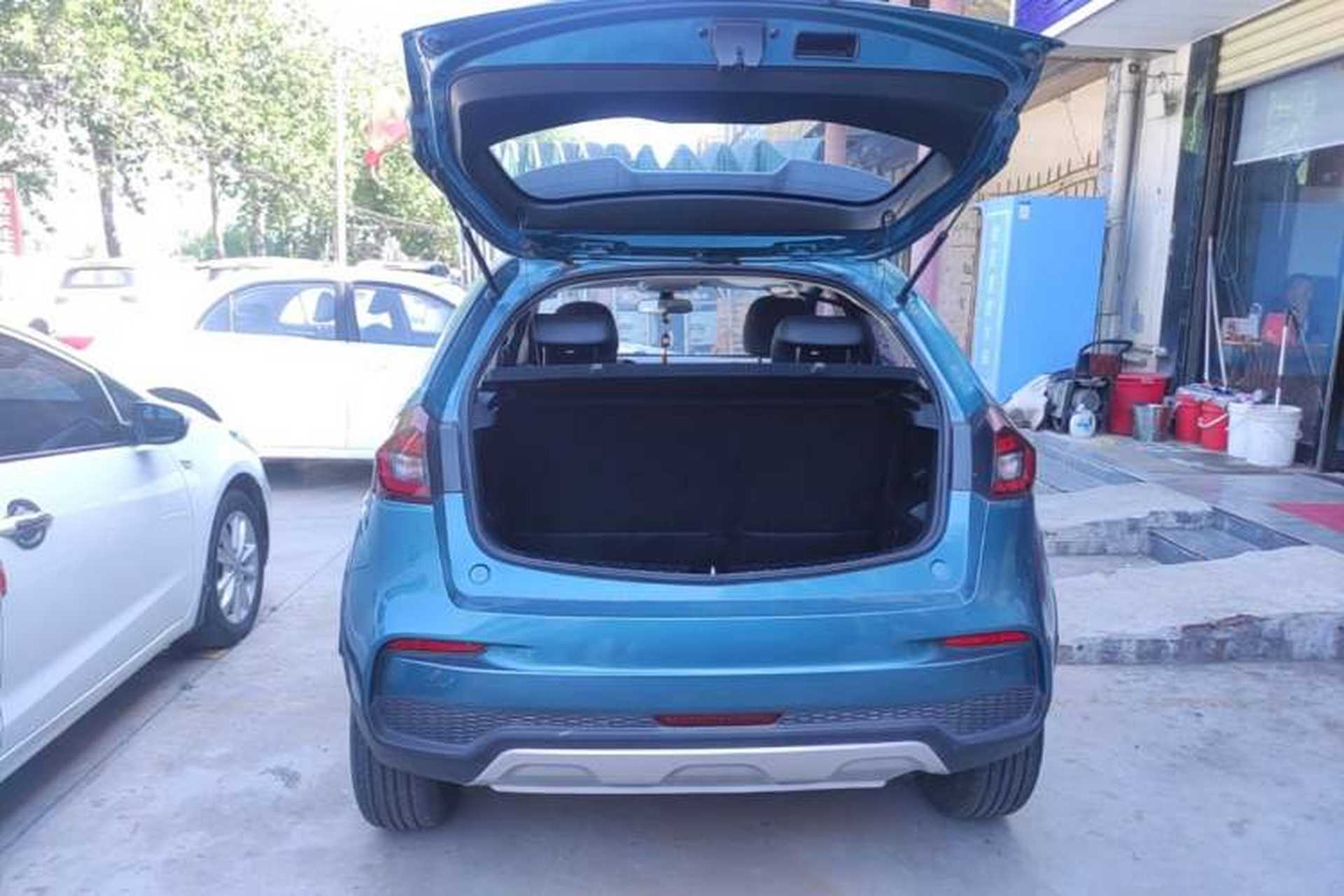 Used Geely Auto Vision X3 2019 Upgraded Model 1.5L CVT Prestige Version Trunk