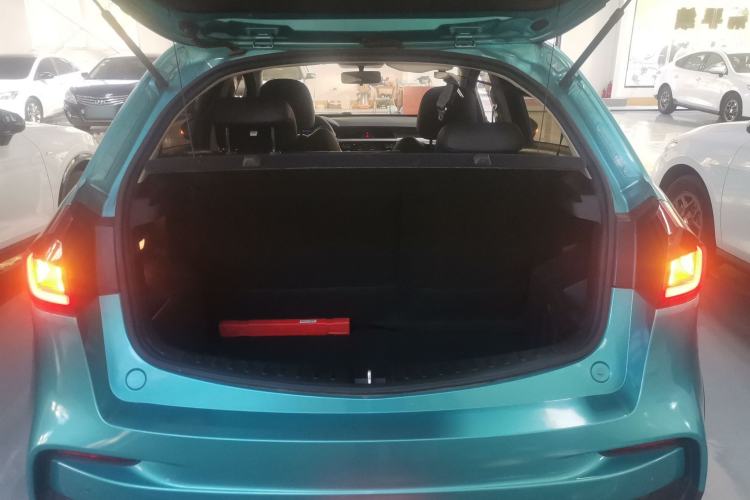 Used Geely Auto Vision X3 2019 Upgraded Model 1.5L Manual Elite Version Trunk