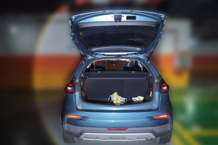 Used Geely Auto Vision X3 2019 Upgraded Model 1.5L CVT Prestige Version Trunk