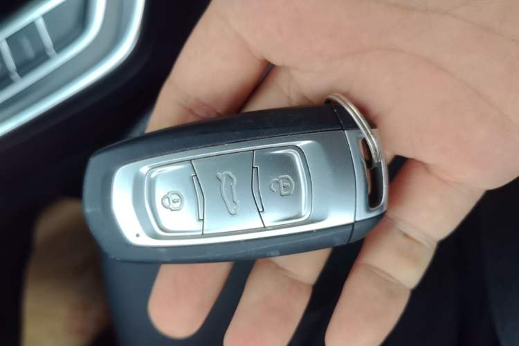 Used Geely Auto Vision X3 2019 Upgraded Model 1.5L CVT Elite Version Vehicle Key