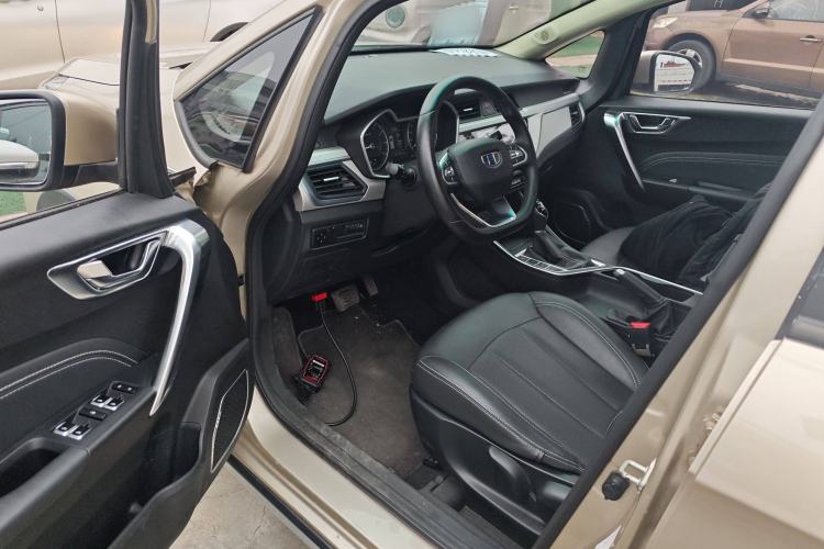 Used Geely Auto Vision X3 2019 Upgraded Model 1.5L CVT Prestige Version Driver Seat