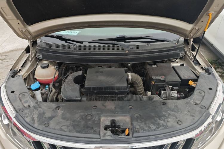 Used Geely Auto Vision X3 2019 Upgraded Model 1.5L CVT Prestige Version Engine Bay