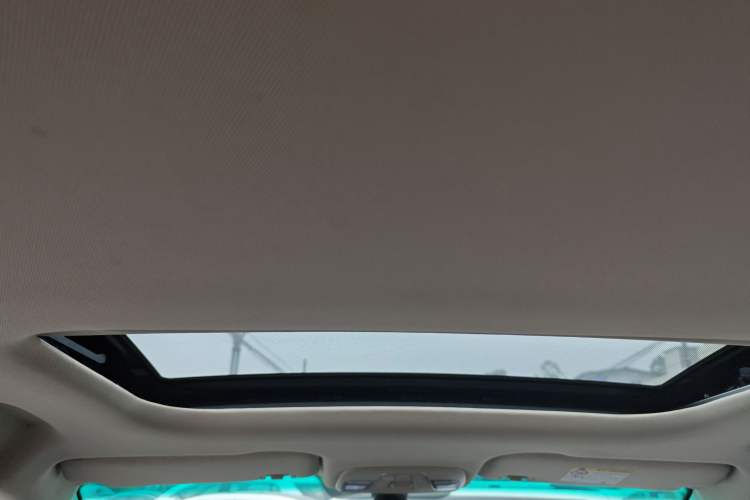 Used Geely Auto Vision X3 2019 Upgraded Model 1.5L CVT Prestige Version Headliner