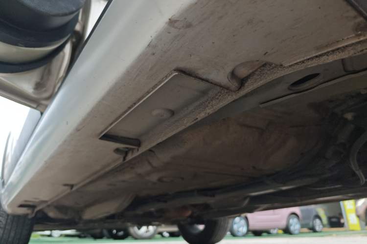 Used Geely Auto Vision X3 2019 Upgraded Model 1.5L CVT Prestige Version Left Side Sill