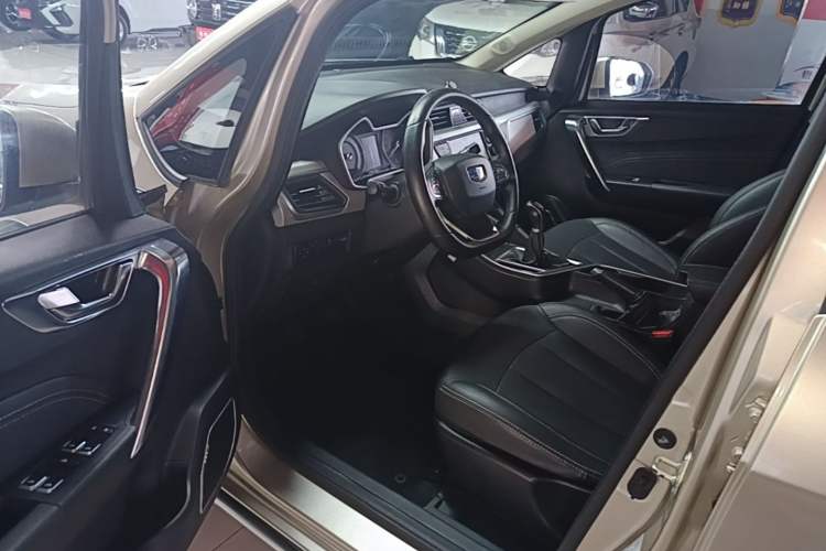 Used Geely Auto Vision X3 2019 Upgraded Model 1.5L Manual Elite Version Driver Seat