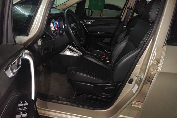 Used Geely Auto Vision X3 2019 Upgraded Model 1.5L CVT Elite Version Driver Seat