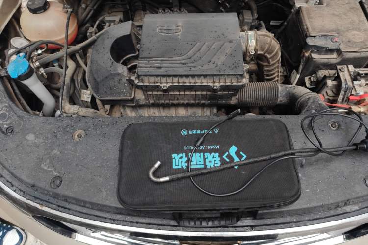 Used Geely Auto Vision X3 2019 Upgraded Model 1.5L CVT Prestige Version Engine Bay