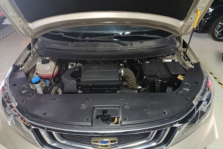 Used Geely Auto Vision X3 2019 Upgraded Model 1.5L Manual Elite Version Engine Bay