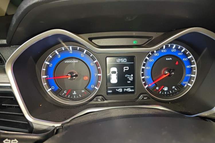 Used Geely Auto Vision X3 2019 Upgraded Model 1.5L CVT Elite Version Instrument Cluster