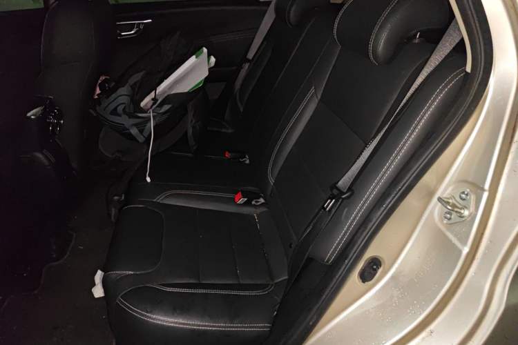 Used Geely Auto Vision X3 2019 Upgraded Model 1.5L CVT Elite Version Left Rear Seat