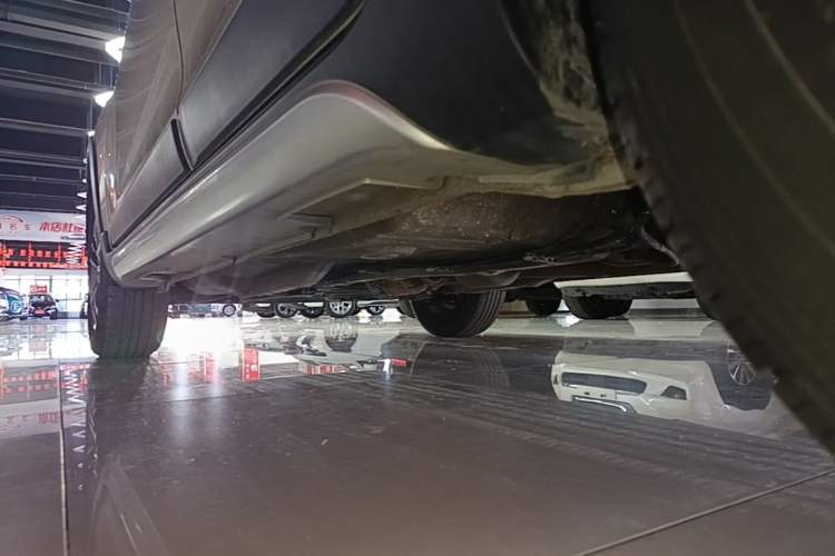 Used Geely Auto Vision X3 2019 Upgraded Model 1.5L Manual Elite Version Left Side Sill
