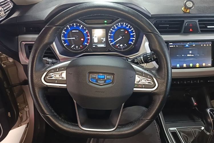 Used Geely Auto Vision X3 2019 Upgraded Model 1.5L Manual Elite Version Steering Wheel