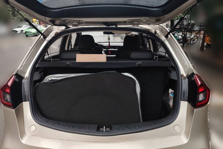Used Geely Auto Vision X3 2019 Upgraded Model 1.5L CVT Prestige Version Trunk