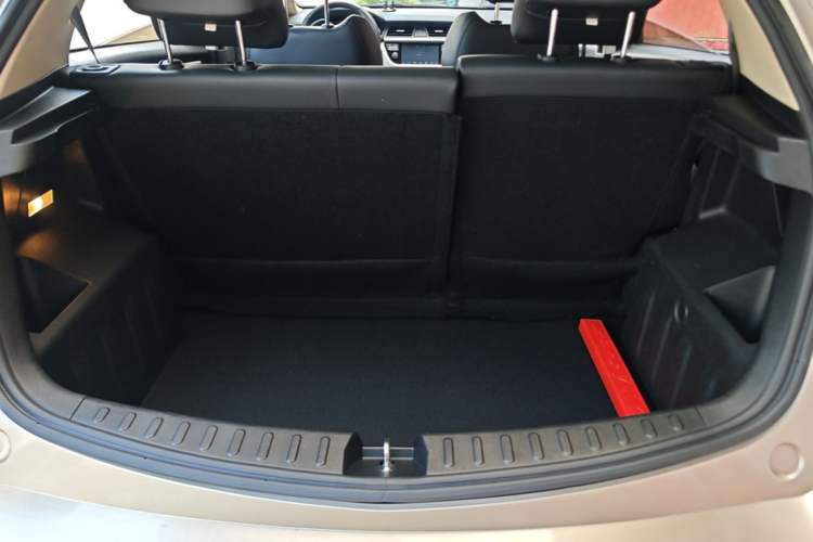 Used Geely Auto Vision X3 2019 Upgraded Model 1.5L CVT Elite Version Trunk