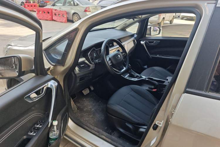 Used Geely Auto Vision X3 2019 Upgraded Model 1.5L CVT Prestige Version Driver Seat