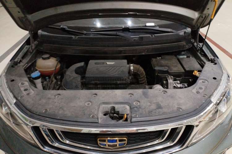 Used Geely Auto Vision X3 2019 Upgraded Model 1.5L CVT Prestige Version Engine Bay