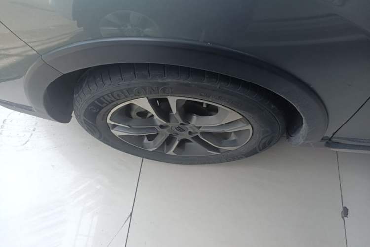 Used Geely Auto Vision X3 2019 Upgraded Model 1.5L CVT Prestige Version Exterior 4