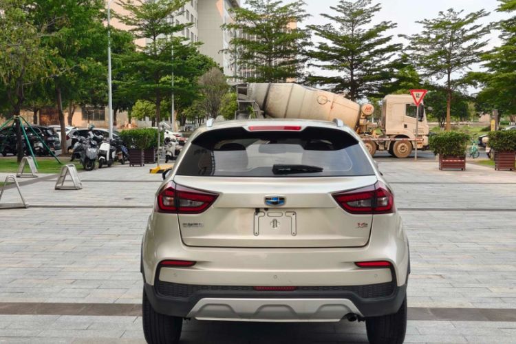 Used Geely Auto Vision X3 2019 Upgraded Model 1.5L CVT Prestige Version Exterior 9