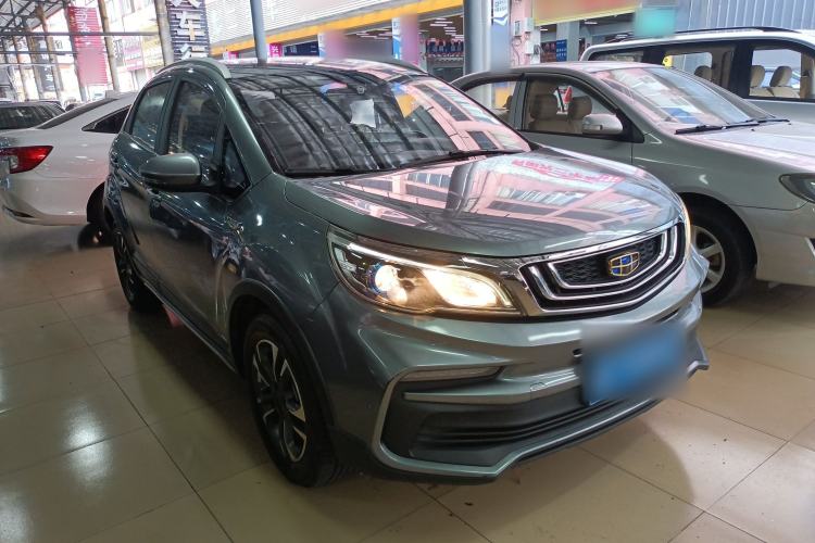Used Geely Auto Vision X3 2019 Upgraded Model 1.5L CVT Elite Version Front Right 45 Deg
