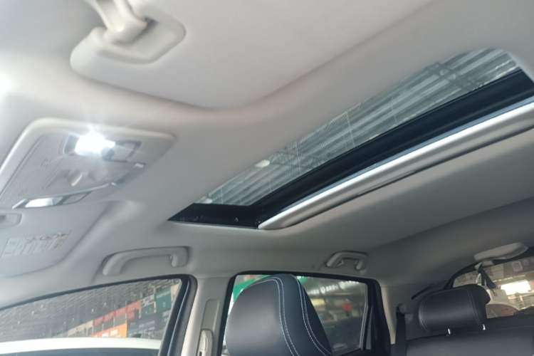 Used Geely Auto Vision X3 2019 Upgraded Model 1.5L CVT Prestige Version Headliner