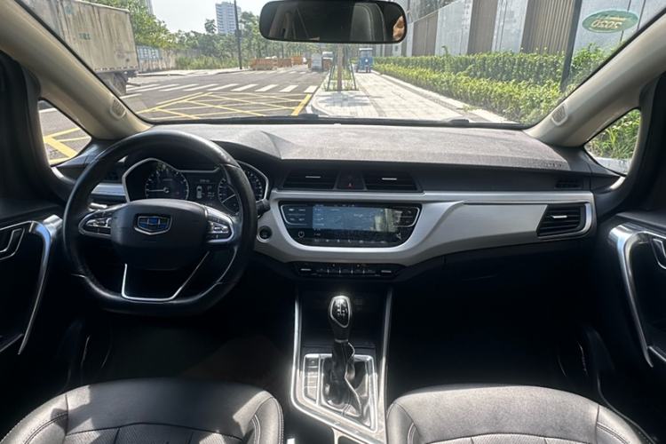Used Geely Auto Vision X3 2019 Upgraded Model 1.5L CVT Prestige Version Interior 1