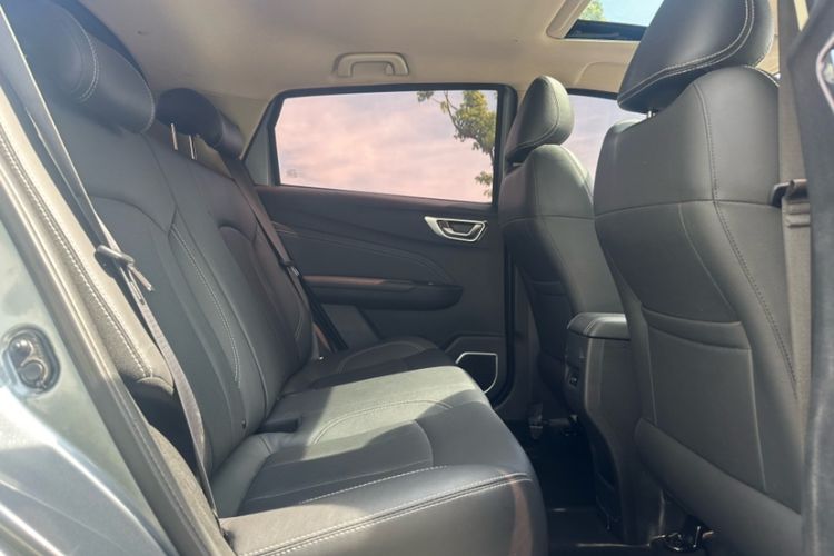 Used Geely Auto Vision X3 2019 Upgraded Model 1.5L CVT Prestige Version Interior 5